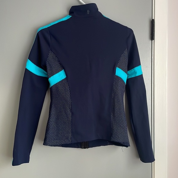 Two pieces ( top and blazer) size S - Picture 3 of 10